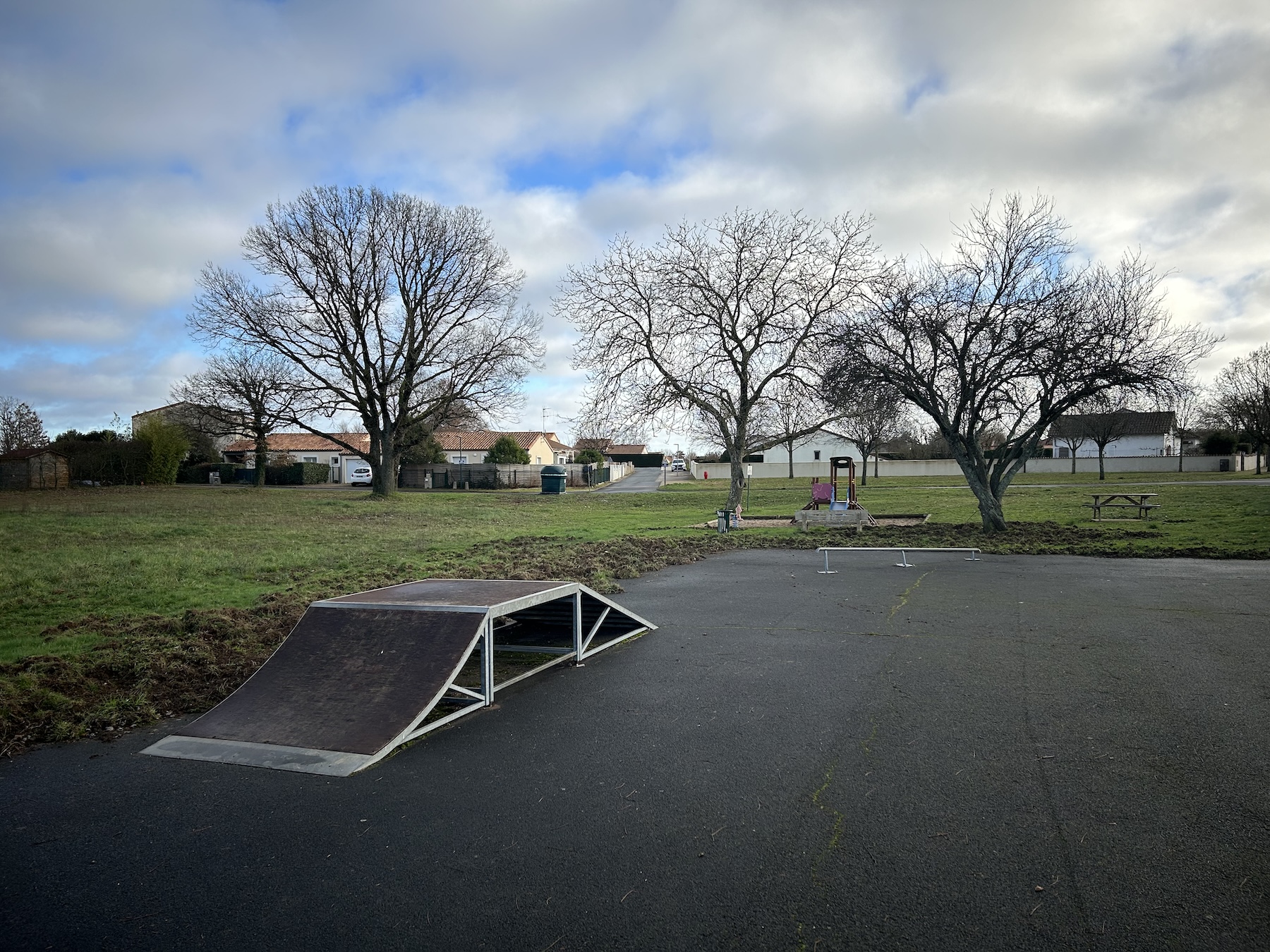 Vouneuil-sous-Biard skatepark